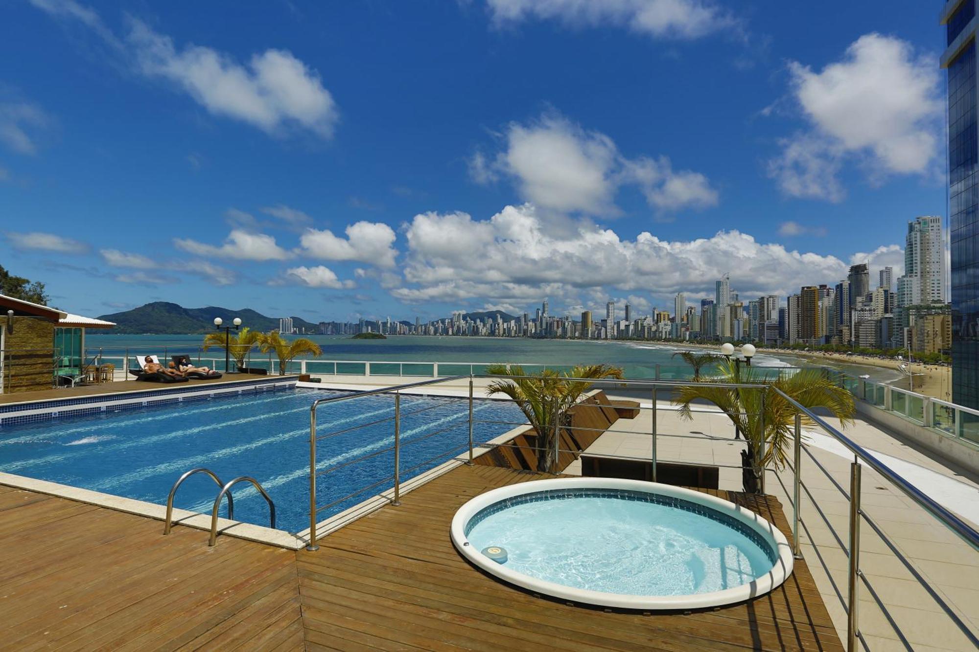 Frente Mar Incomparavel * Balneário Camboriú